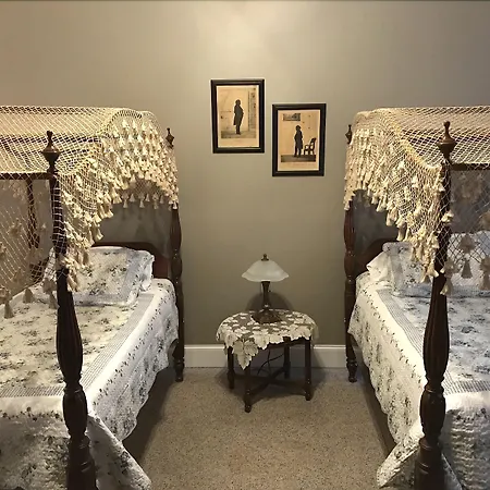 Talbott Tavern And Inn-2